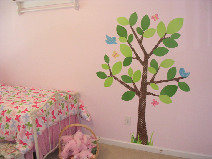 Samolepící dekorace Strom zelený - samolepky rostlin. Dekorace pro děti - Lunami. Inspirace výzdoby dětského pokoje.